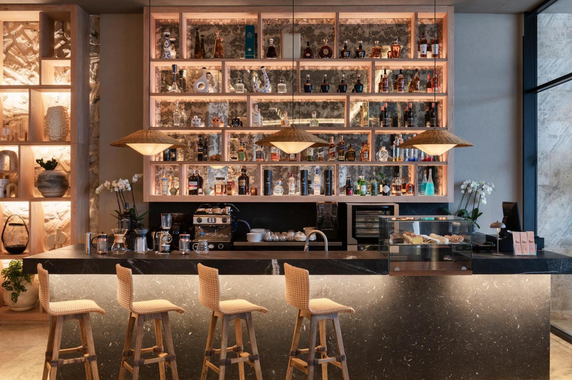 Oz Hotel Collection — Photos 3